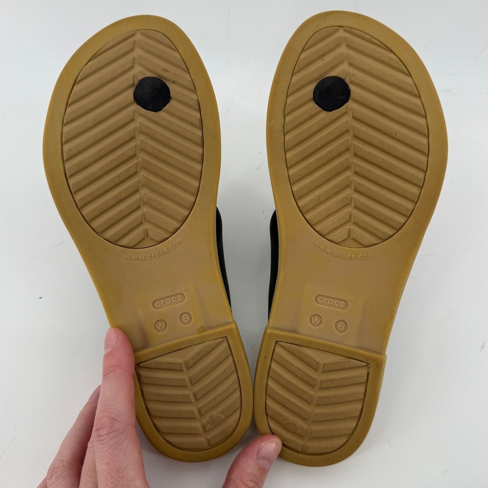 Crocs Tulum Flip Flop Sandal Tan Black Women 6 Slip On Casual Comfy Beach Vacay - Picture 9 of 9